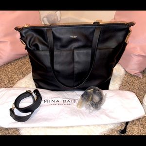 Mina Baie full size leather Amelia in black/gold